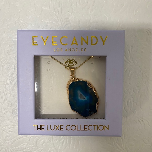 EyeCandy Natural Blue Agate Stone Pendant Necklace - Picture 3 of 3